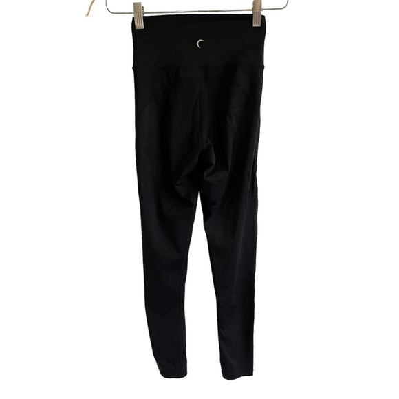 Zyia Active Black Momentum Brilliant Hi-Rise 7/8 Leggings, Ribbed Panels, Size 2 - Picture 7 of 9